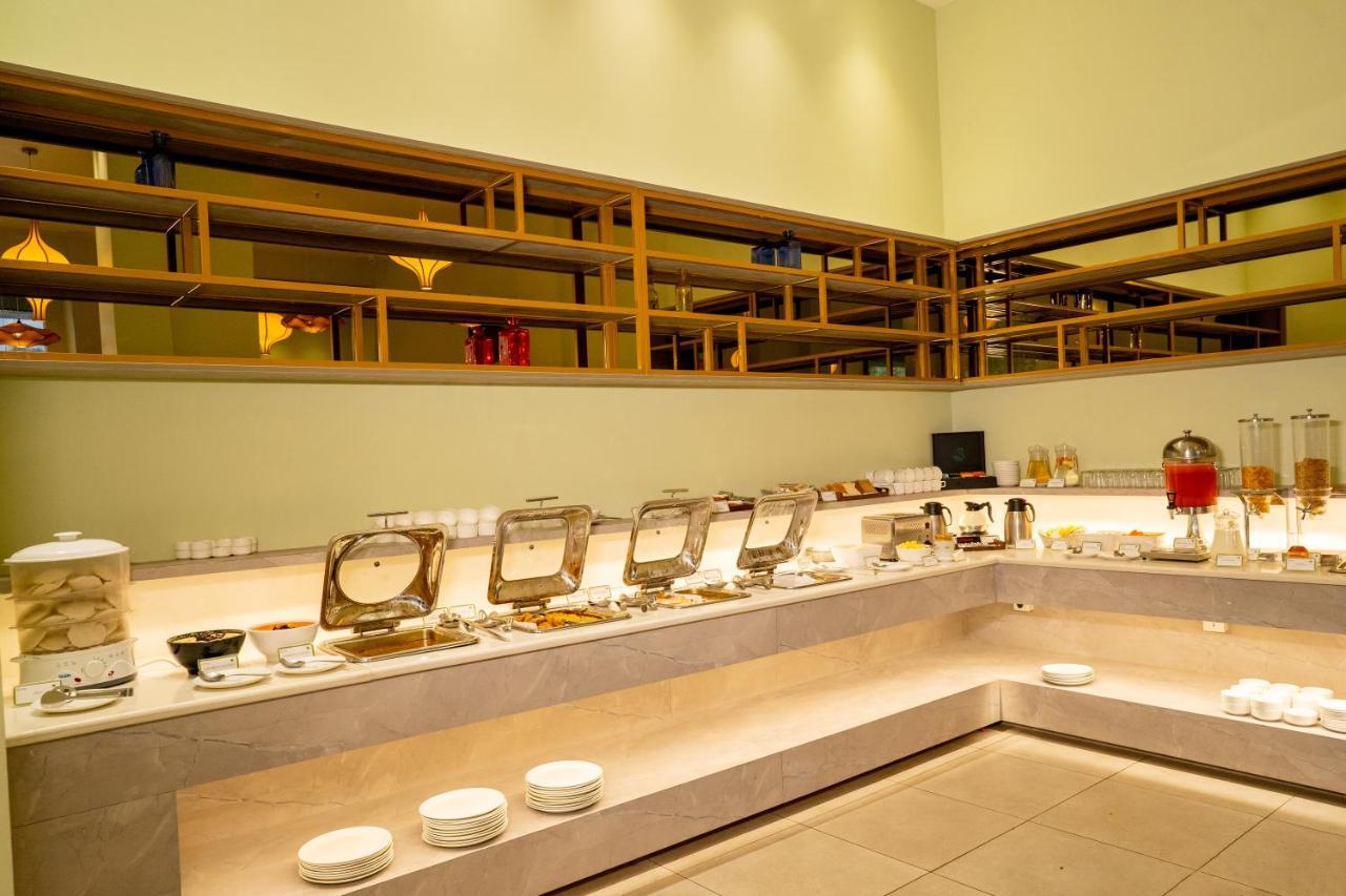 Tgi Ameya Grand Hotel Panaji Luaran gambar